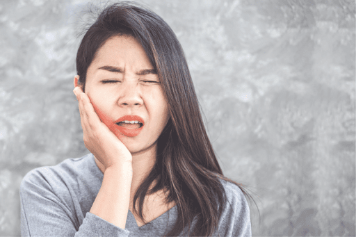 چه چیزی باعث پوسیدگی دندان می‌شود؟